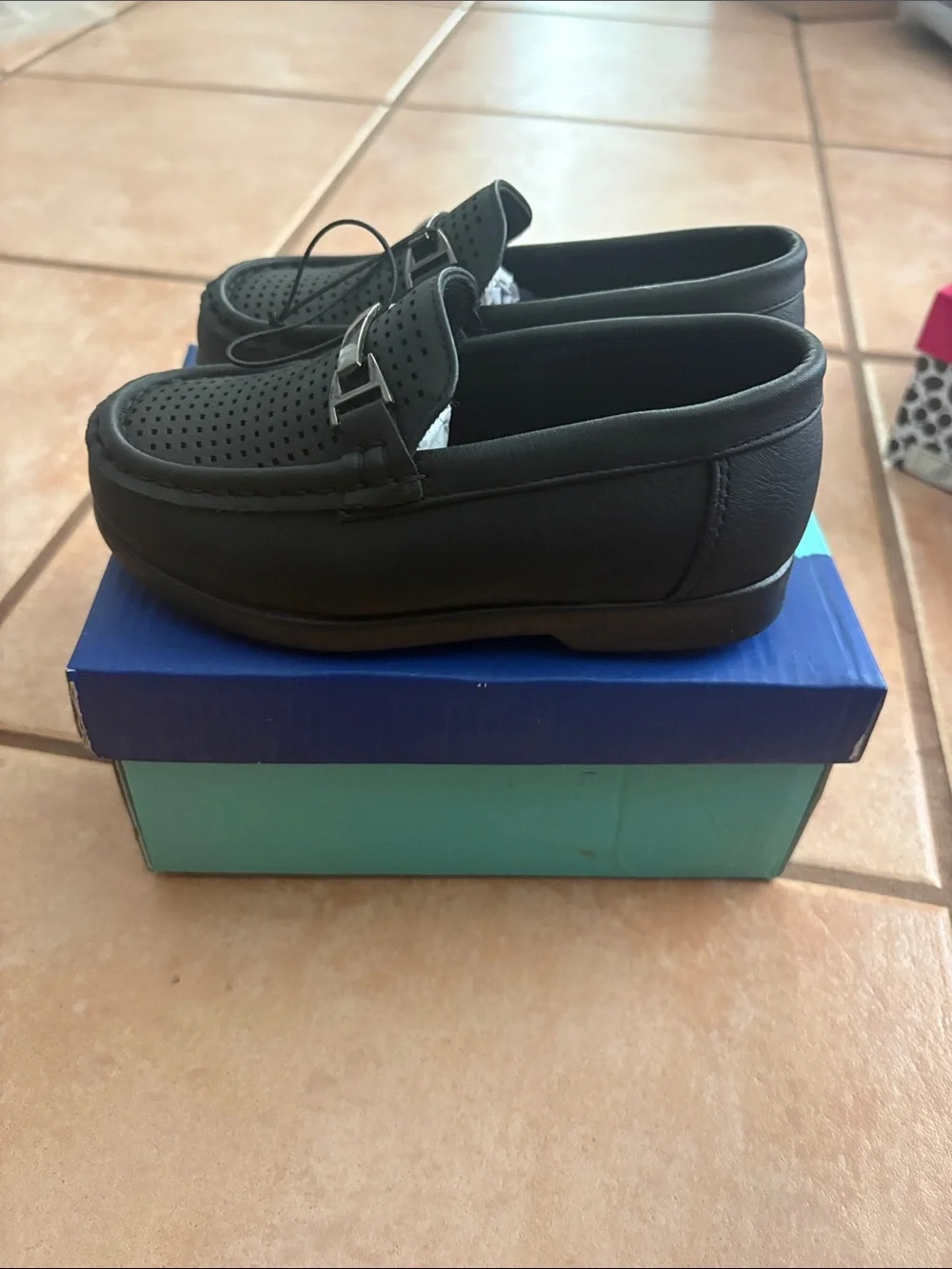 Jelly Beans Black Perforated Metal-Bit Slip-On Loafers